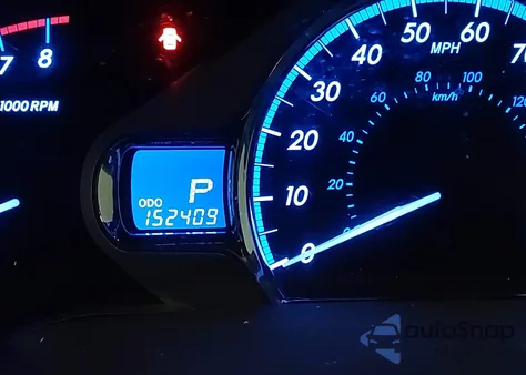 2011 Toyota Sienna Xle из США, поврежденный, VIN 5TDDK3DC9BS021589